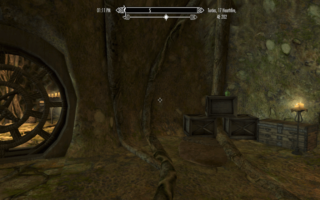 Bed and chest at Tel Mithryn